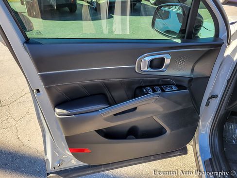 Used 2022 Kia Sorento SX image 27