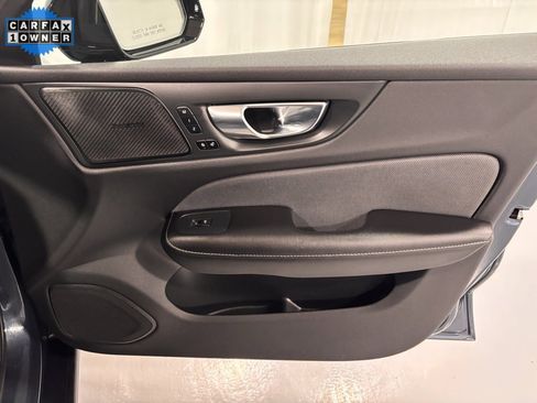 Used 2021 Volvo S60 T6 R-Design image 19