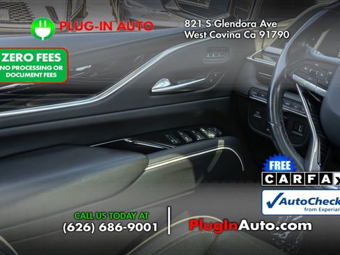 Used 2023 Cadillac Escalade Sport w/ Touring Package AWD/4WD image 18