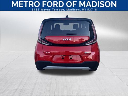 Used 2023 Kia Soul EX image 4