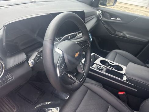 Certified 2026 Chevrolet Equinox LT w/ Convenience Package II image 12