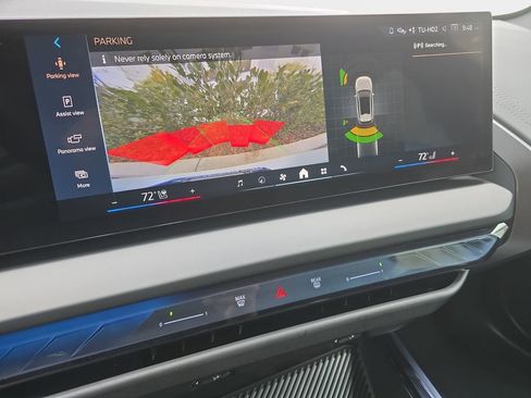 Used 2025 BMW X3 xDrive30i w/ M Sport Package image 22