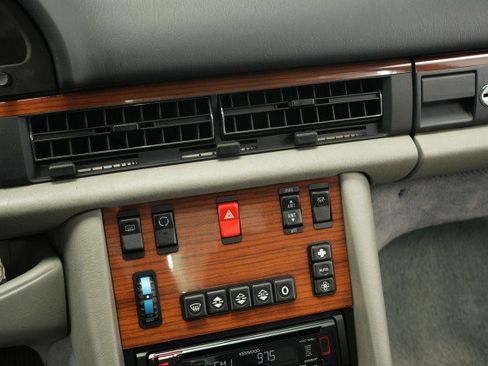Used 1987 Mercedes-Benz 300 SDL image 40