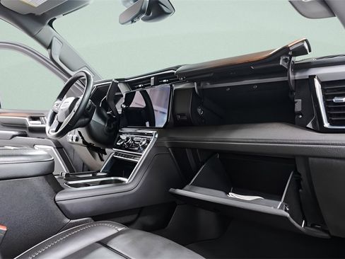 Used 2024 GMC Sierra 2500 Denali w/ Denali Reserve Package image 39