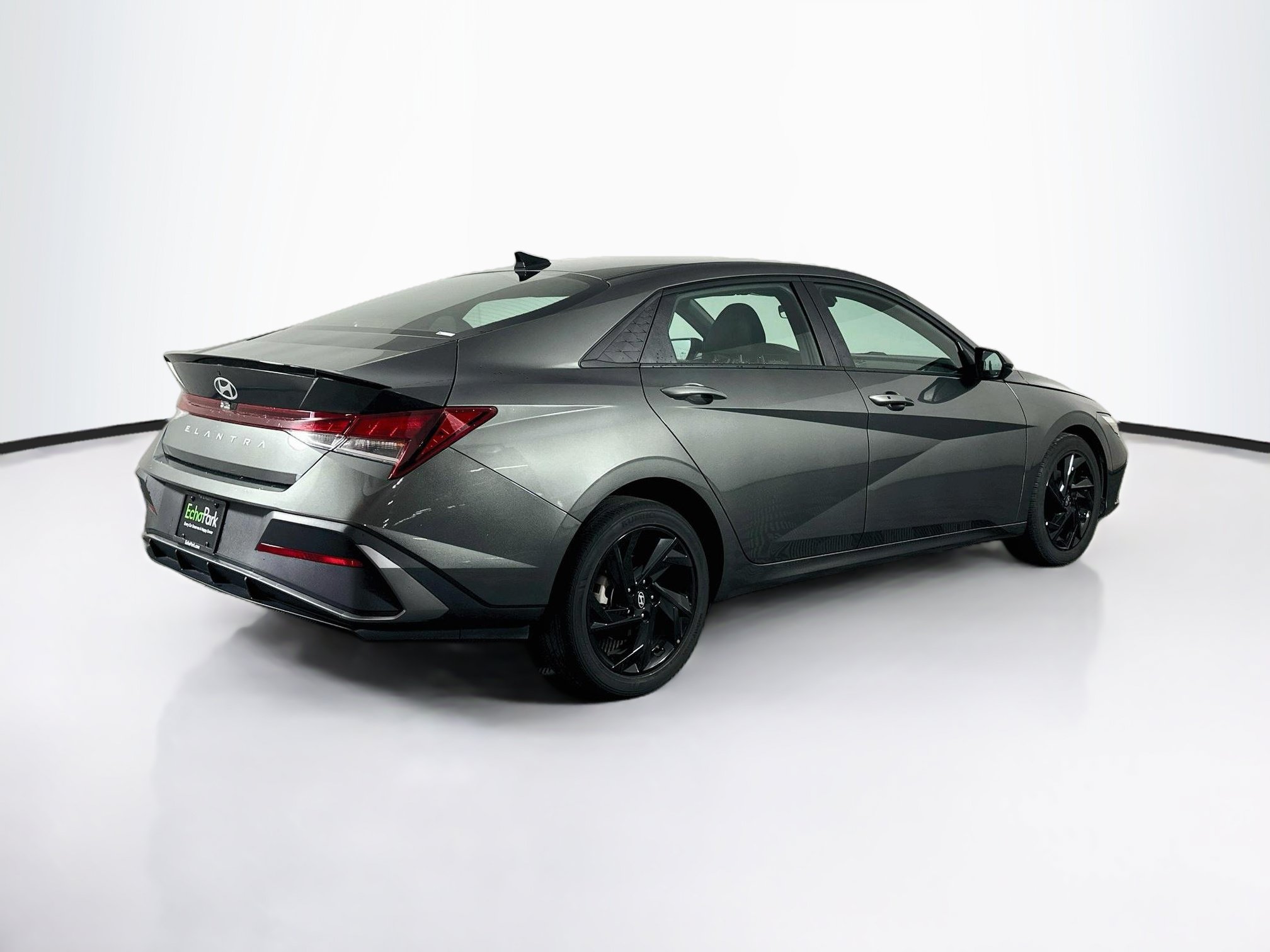 Used 2026 Hyundai Elantra Sport FWD image 9