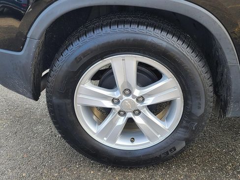 Used 2020 Chevrolet Trax LS w/ Tint and Cruise Package image 32