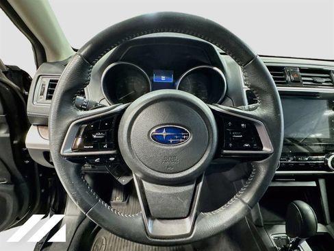 Used 2018 Subaru Outback 2.5i Limited AWD/4WD image 11
