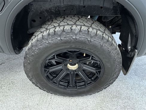 Used 2020 Nissan Titan PRO-4X w/ Pro-4x Convenience Package image 47