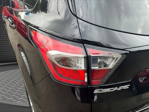Used 2018 Ford Escape SE AWD/4WD image 22