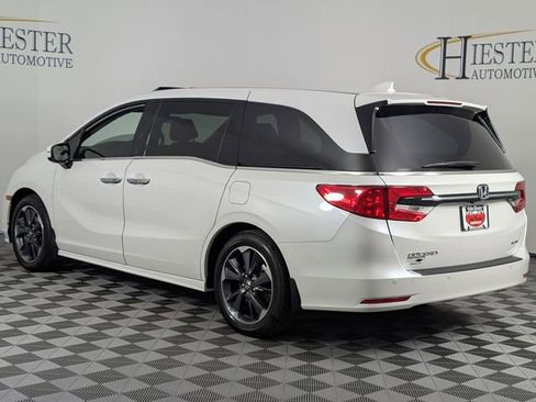 Used 2023 Honda Odyssey Elite image 5