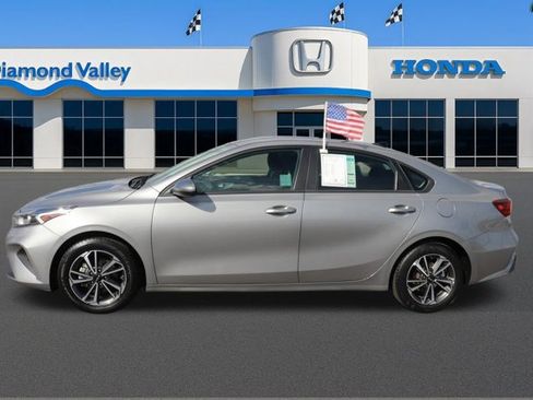 Used 2023 Kia Forte LXS image 7