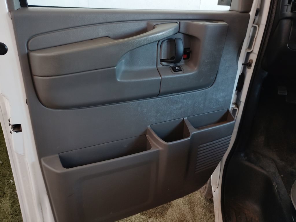 Used 2013 Chevrolet Express 3500 LT w/ LT Preferred Equipment Group RWD image 18
