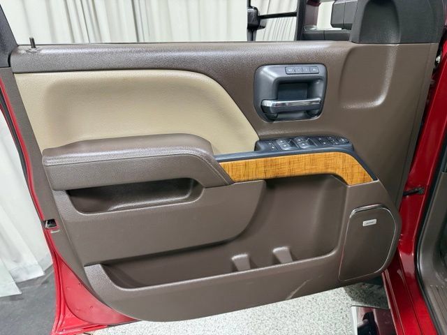 Used 2018 GMC Sierra 2500 SLT AWD/4WD image 17