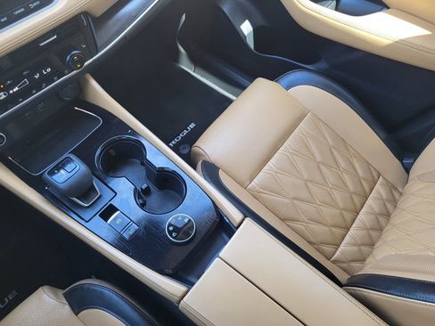 Certified 2023 Nissan Rogue Platinum w/ Platinum Premium Package image 14