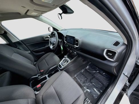 Used 2022 Hyundai Venue SE w/ Cargo Package FWD image 30