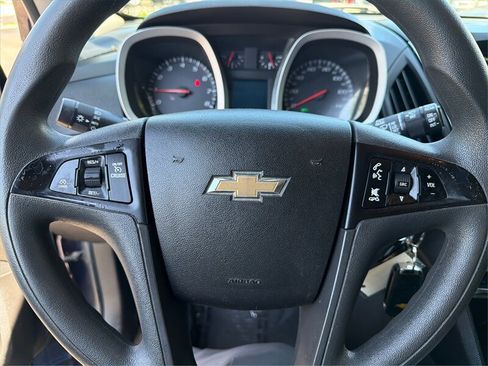 Used 2016 Chevrolet Equinox LS FWD image 16