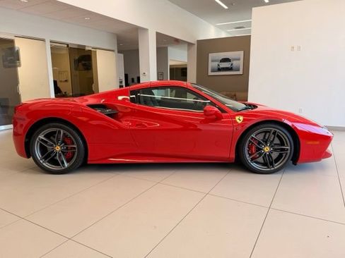 Used 2018 Ferrari 488 Spider RWD image 6