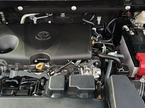 Used 2024 Toyota RAV4 LE image 34