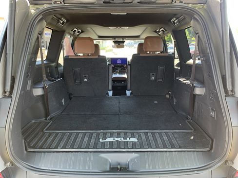 Used 2024 Lexus GX 550 w/ Accessory Package (Z1) AWD/4WD image 34