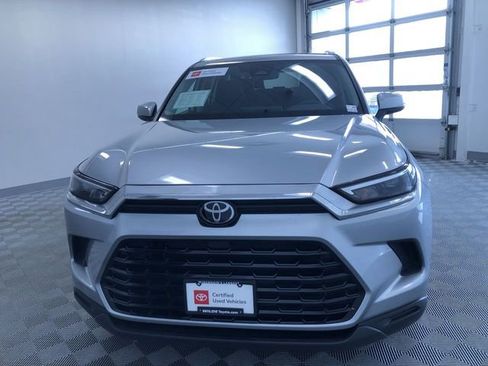 Certified 2025 Toyota Grand Highlander AWD image 16