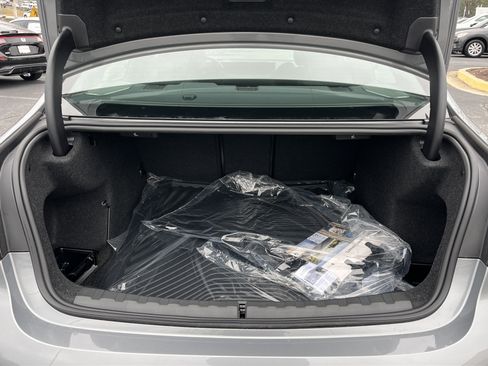 New 2026 BMW 330i Sedan w/ M Sport Package image 27