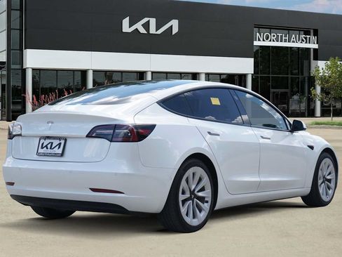 Used 2021 Tesla Model 3 Standard Range Plus RWD image 5