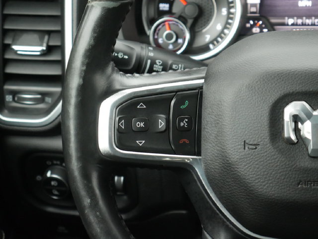 Used 2019 RAM 1500 Laramie AWD/4WD image 18