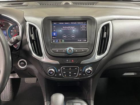Used 2023 Chevrolet Equinox LT AWD/4WD image 16