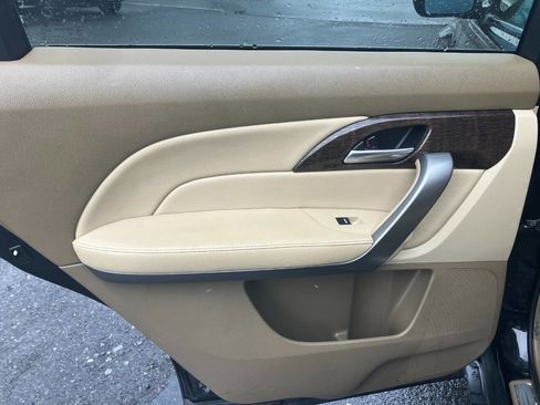 Used 2013 Acura MDX w/ Technology & Entertainment image 32