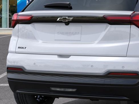 Used 2027 Chevrolet Bolt LT w/ Comfort Package FWD image 16