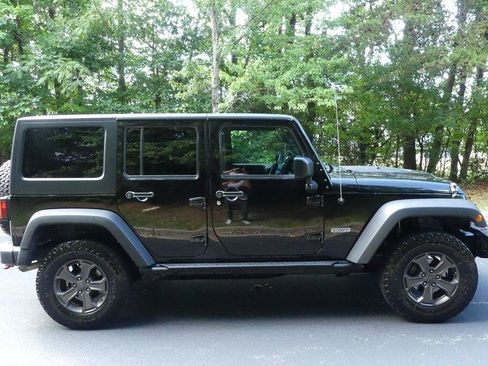 Used 2018 Jeep Wrangler Unlimited Rubicon AWD/4WD image 6