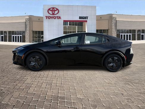 New 2026 Toyota Prius Plug-In Hybrid image 3