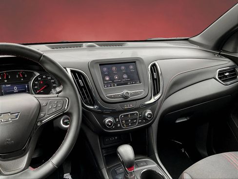 Used 2024 Chevrolet Equinox RS AWD/4WD image 9