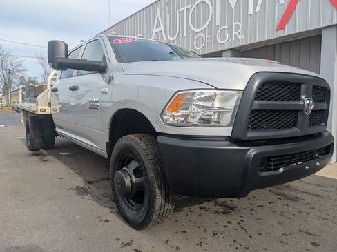 Used 2014 RAM 3500 Tradesman image 2