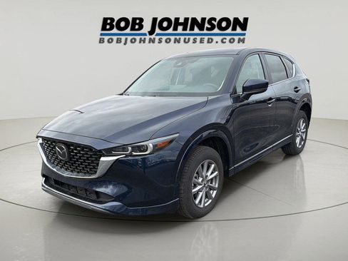 Used 2025 MAZDA CX-5 AWD 2.5 S w/ Preferred Package image 3