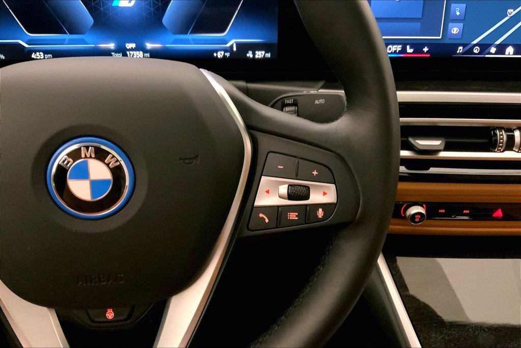 Used 2024 BMW i4 xDrive40i w/ Premium Package AWD/4WD image 18