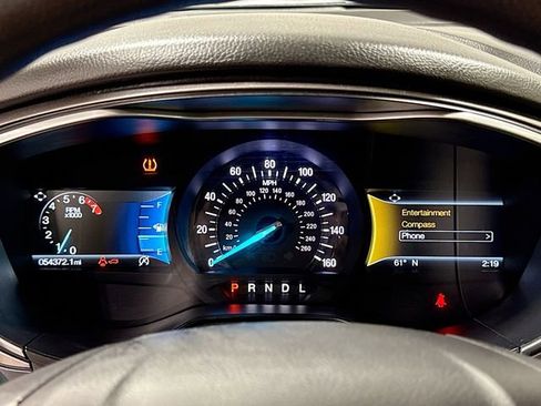 Used 2020 Ford Fusion SE image 11