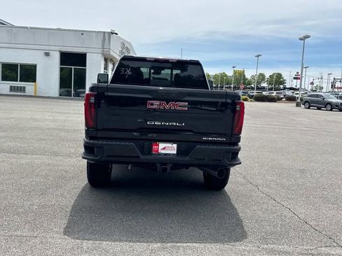 New 2026 GMC Sierra 2500 Denali w/ Technology Package AWD/4WD image 5
