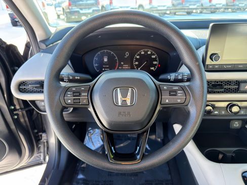 Used 2024 Honda HR-V LX image 13