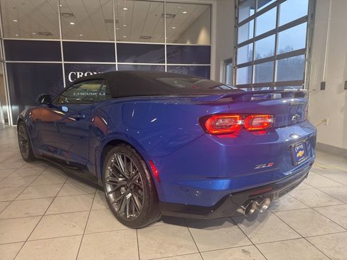 Used 2022 Chevrolet Camaro ZL1 image 9