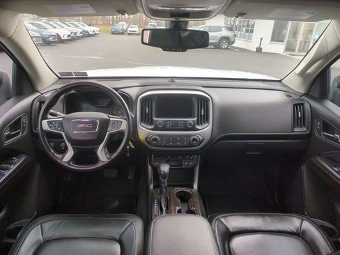 Certified 2022 GMC Canyon Elevation w/ Elevation Premium Package image 9