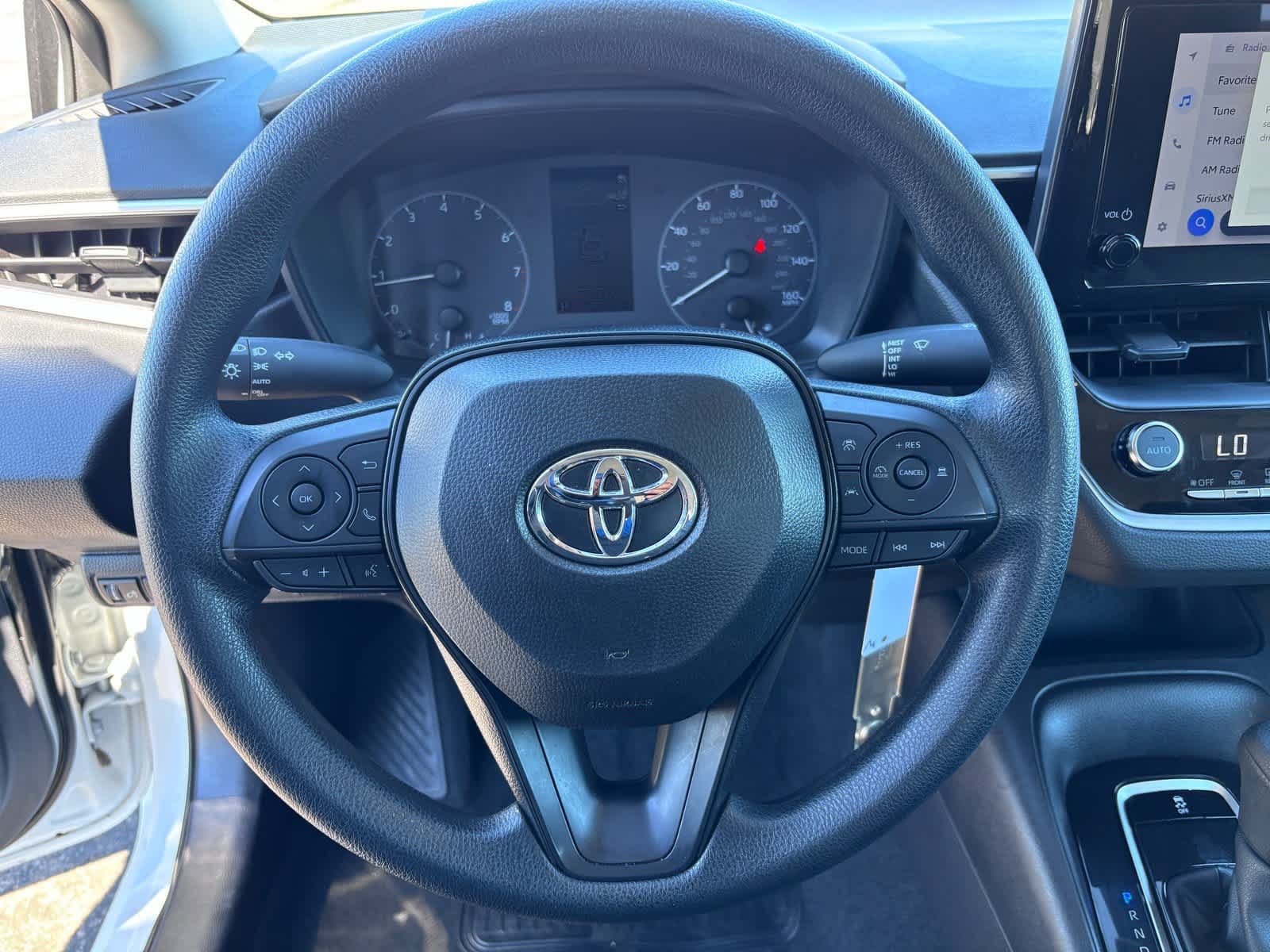 Used 2025 Toyota Corolla LE FWD image 23