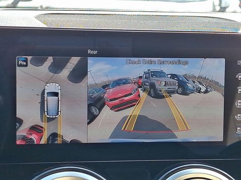 Used 2023 Mercedes-Benz GLB 250 4MATIC image 19