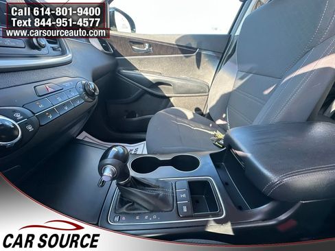 Used 2017 Kia Sorento AWD image 21