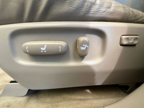 Used 2006 Lexus RX 400h 2WD image 12