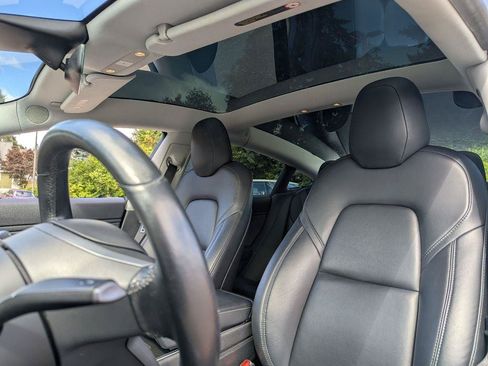 Used 2019 Tesla Model 3 Standard Range Plus RWD image 23