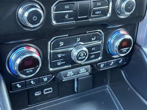 Used 2021 GMC Yukon SLT w/ SLT Luxury Plus Package image 21