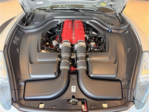 Used 2011 Ferrari California image 23