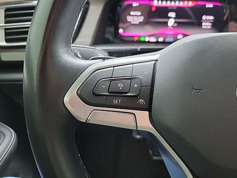 Used 2024 Volkswagen Atlas SEL Premium R-Line image 29