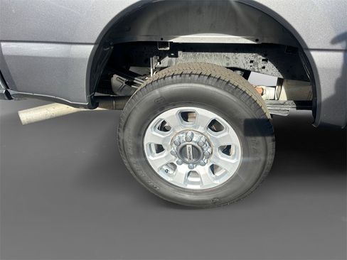 Used 2024 Ford F250 XLT image 10